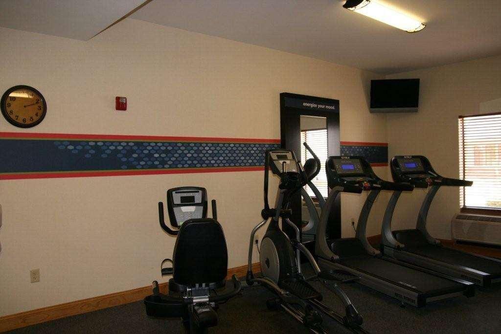 Hampton Inn Garden City Extérieur photo