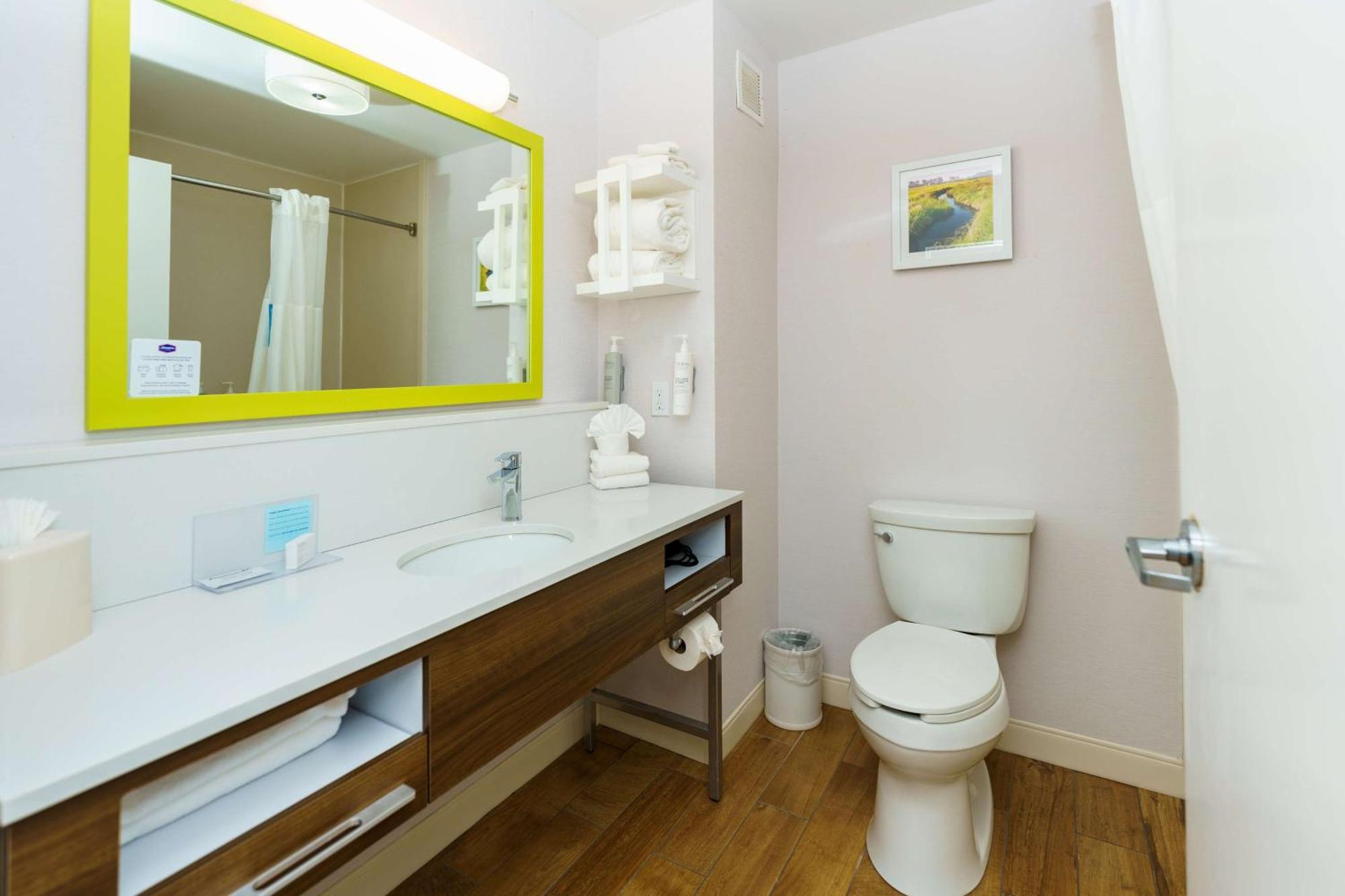 Hampton Inn Garden City Extérieur photo