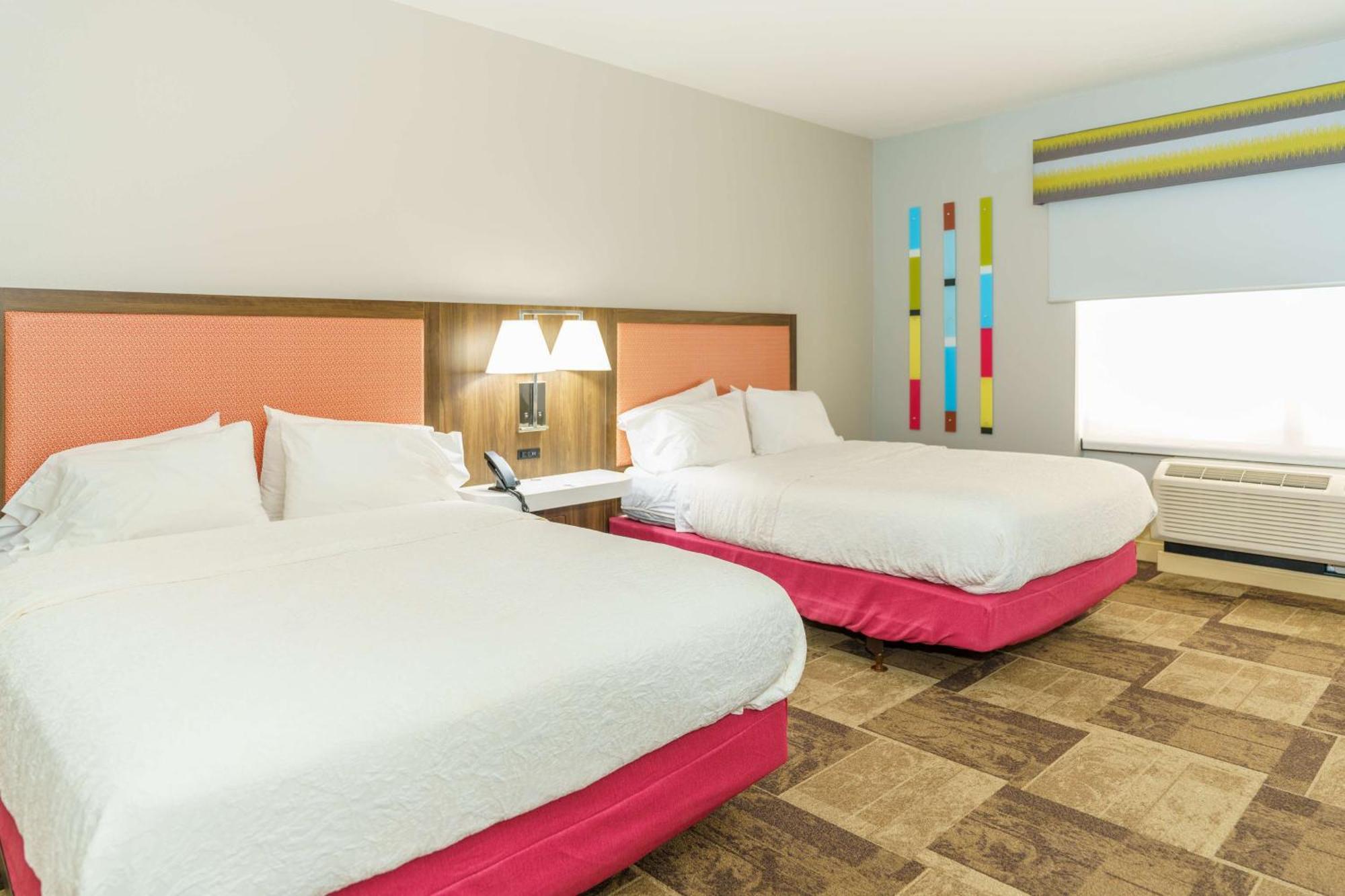 Hampton Inn Garden City Extérieur photo