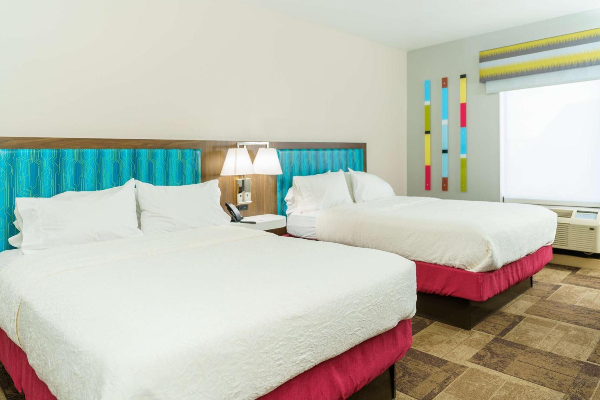 Hampton Inn Garden City Extérieur photo